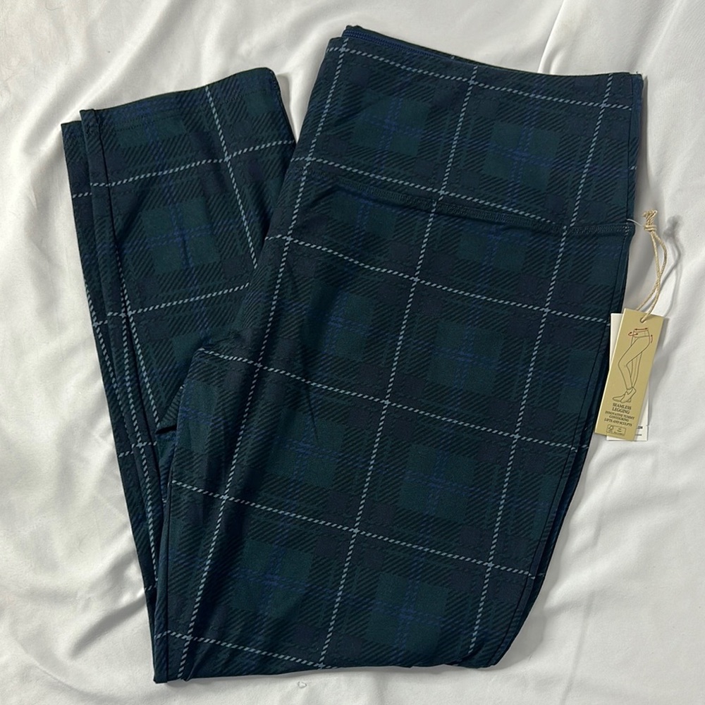 NWT Natural Reflections Printed Knit Leggings